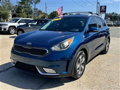 2019 Kia Niro  2019 Kia Niro