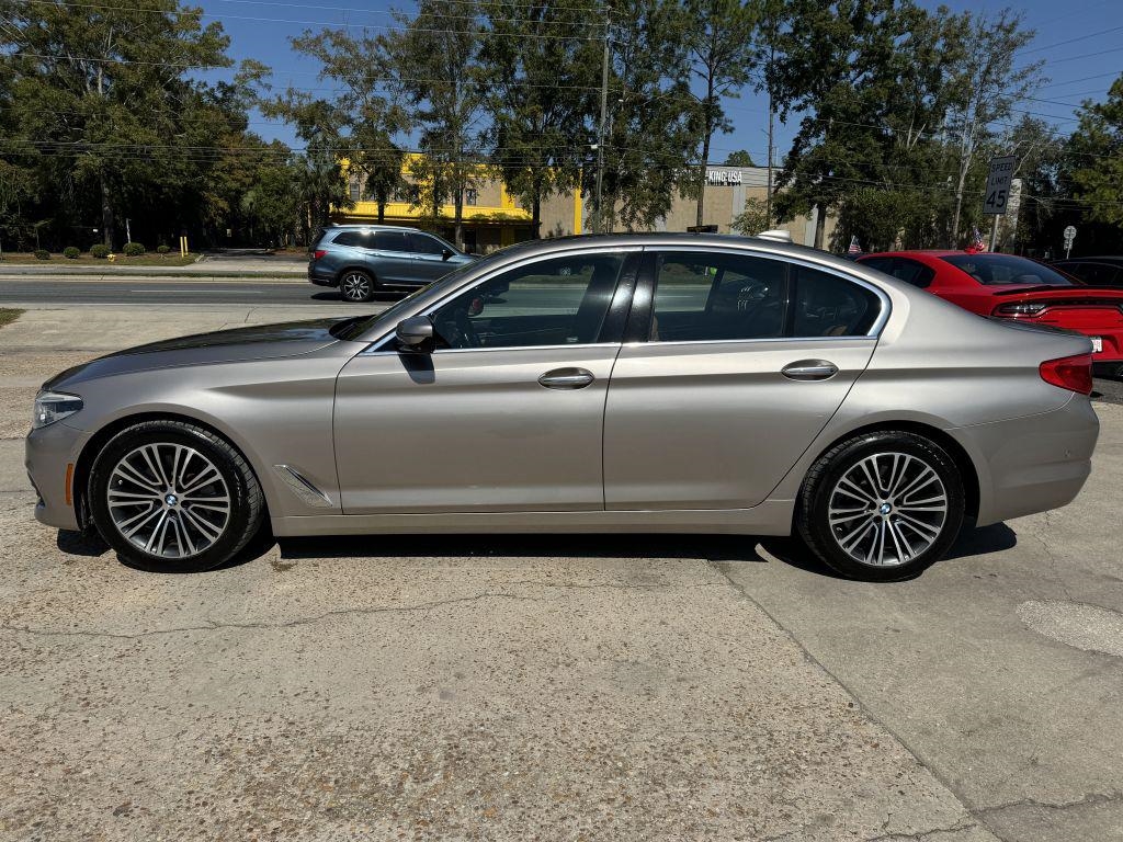 BMW 5 Series  2018 BMW 5 Series  2018