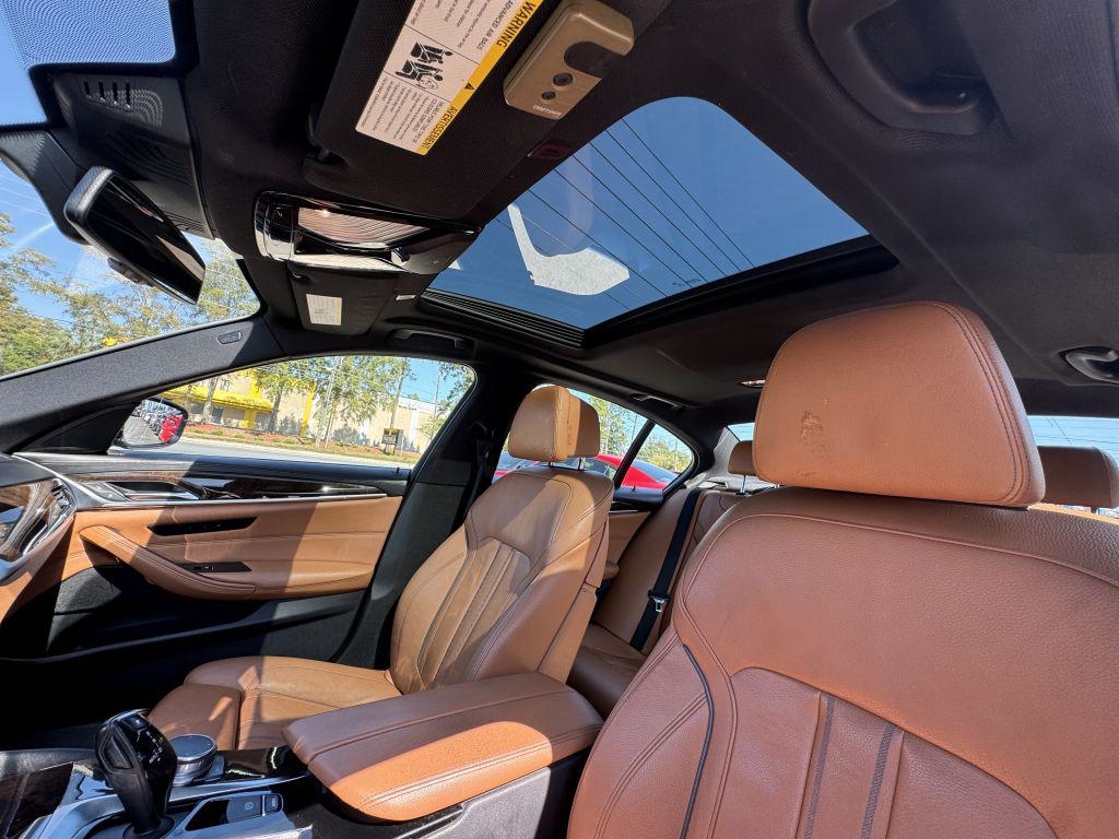 BMW 5 Series  2018 BMW 5 Series  2018