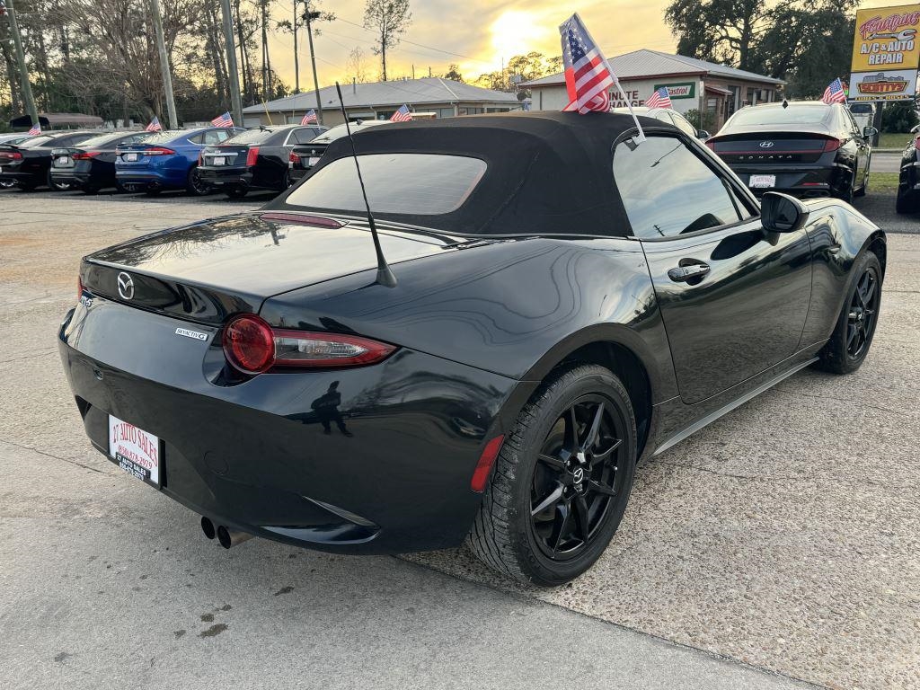 Mazda MX-5 Miata  2021