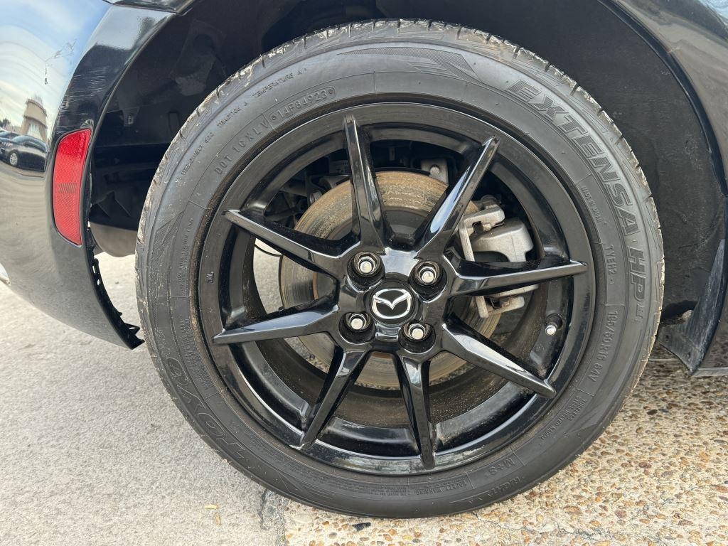 Mazda MX-5 Miata  2021