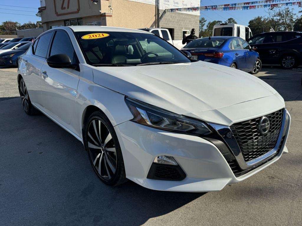 Nissan Altima  2021