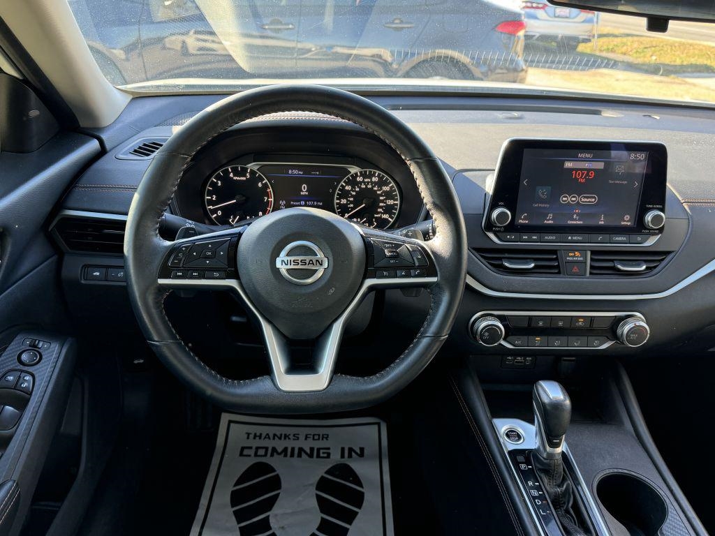 Nissan Altima  2021
