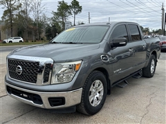 2017 Nissan Titan 