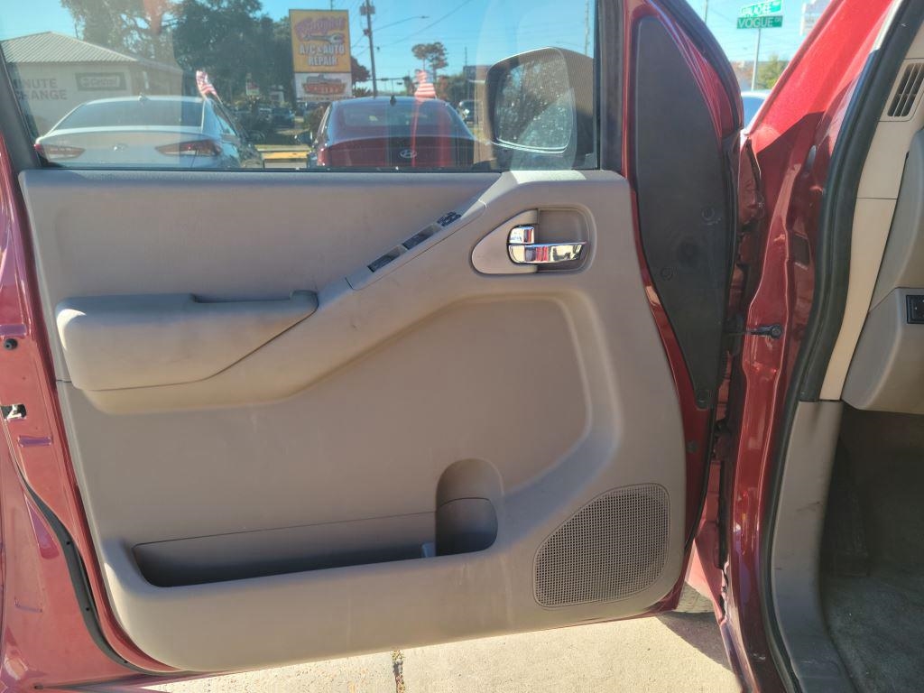 Nissan Frontier  2014