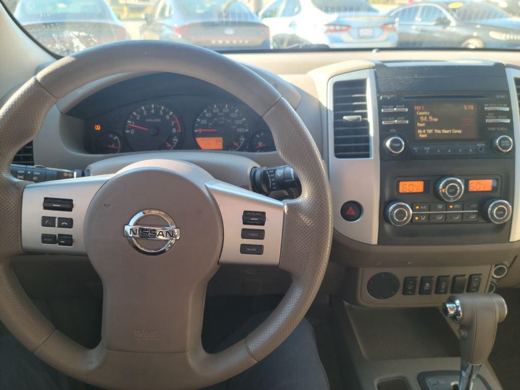 Nissan Frontier  2014
