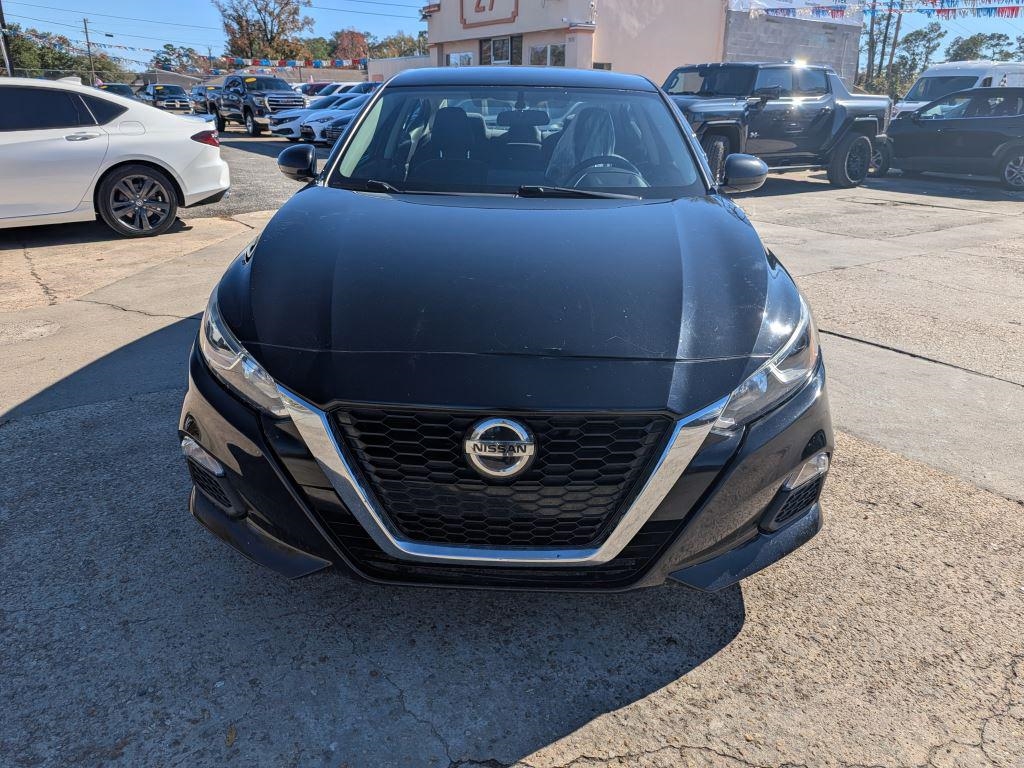 Nissan Altima  2019