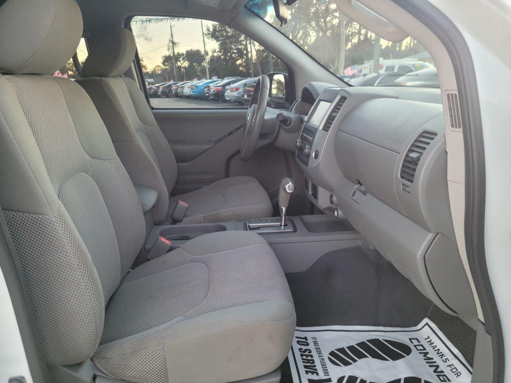 Nissan Frontier  2019