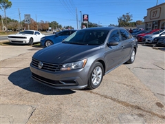 2018 Volkswagen Passat 