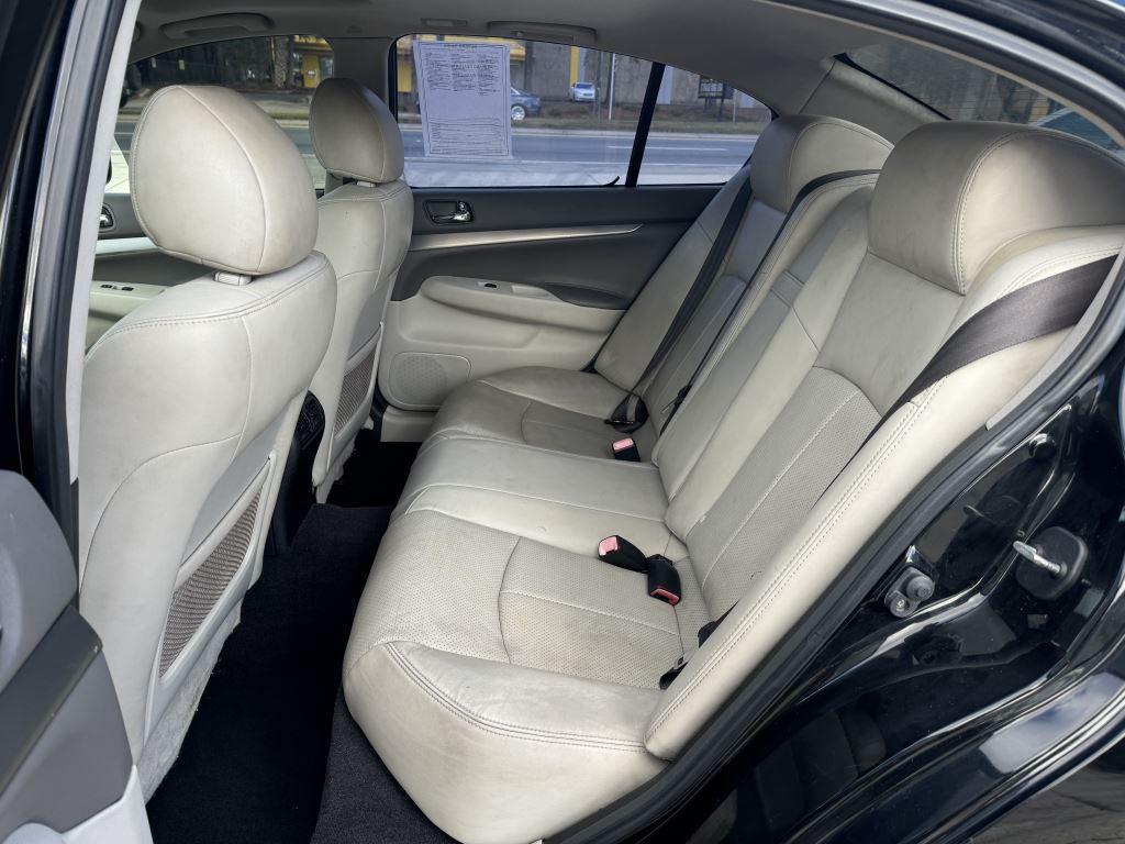 Infiniti G37 Sedan  2012