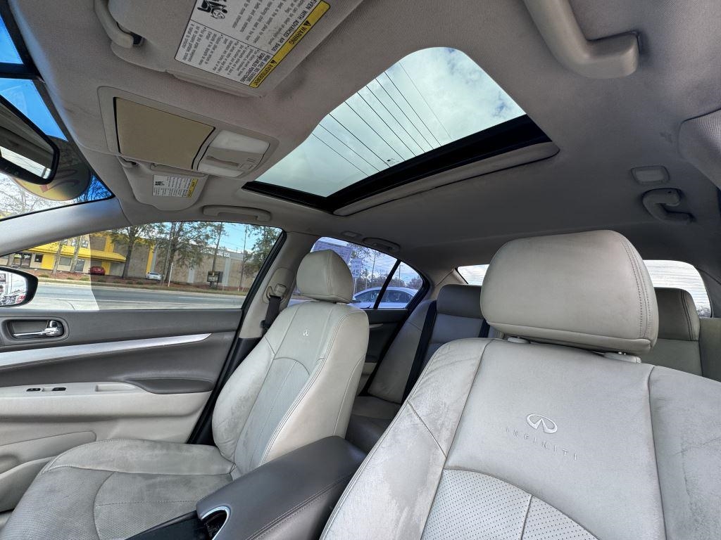 Infiniti G37 Sedan  2012