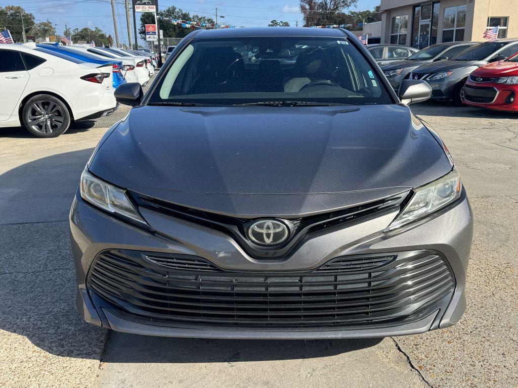 Toyota Camry  2019
