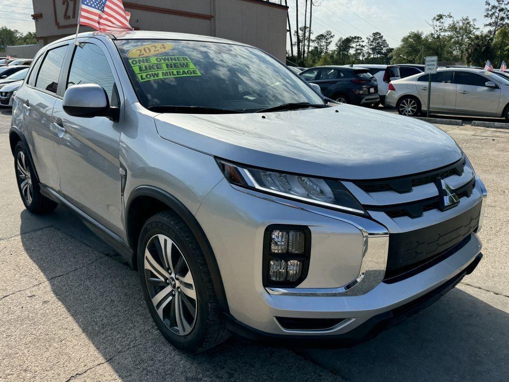 Mitsubishi Outlander Sport  2024