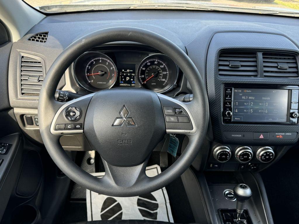 Mitsubishi Outlander Sport  2024