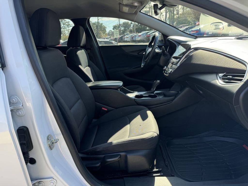 Chevrolet Malibu  2018