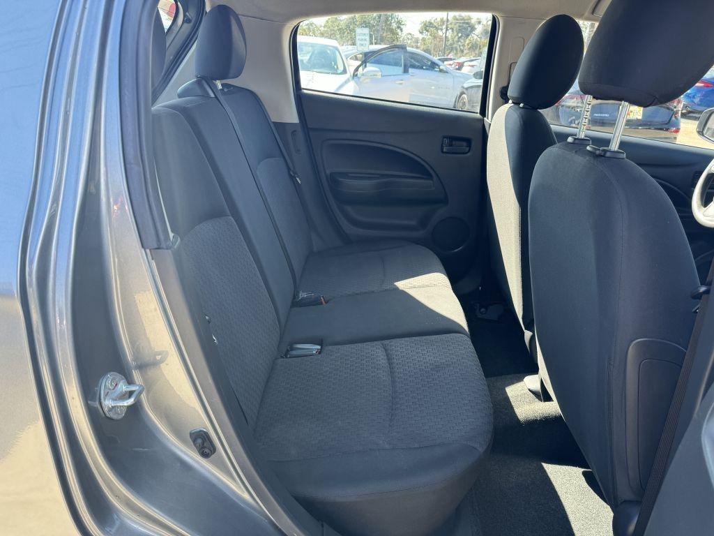 Mitsubishi Mirage  2020