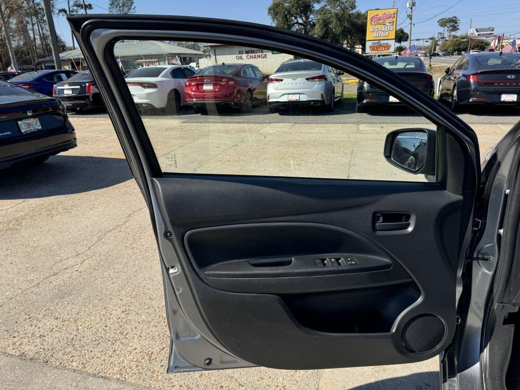 Mitsubishi Mirage  2020