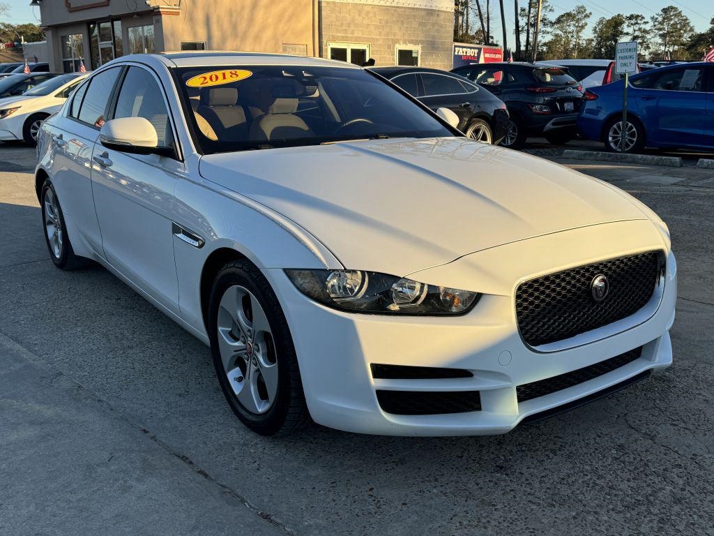 Jaguar XE  2018