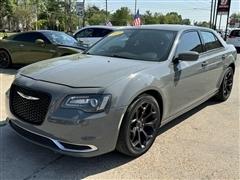 2019 Chrysler 300 