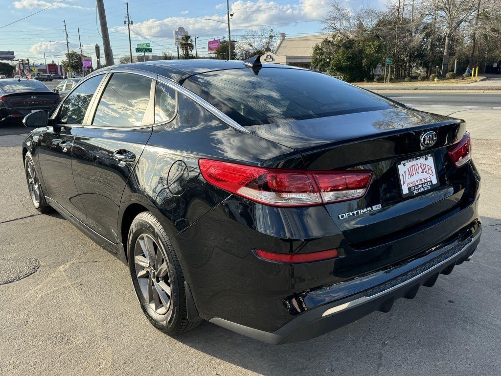 Kia Optima  2020