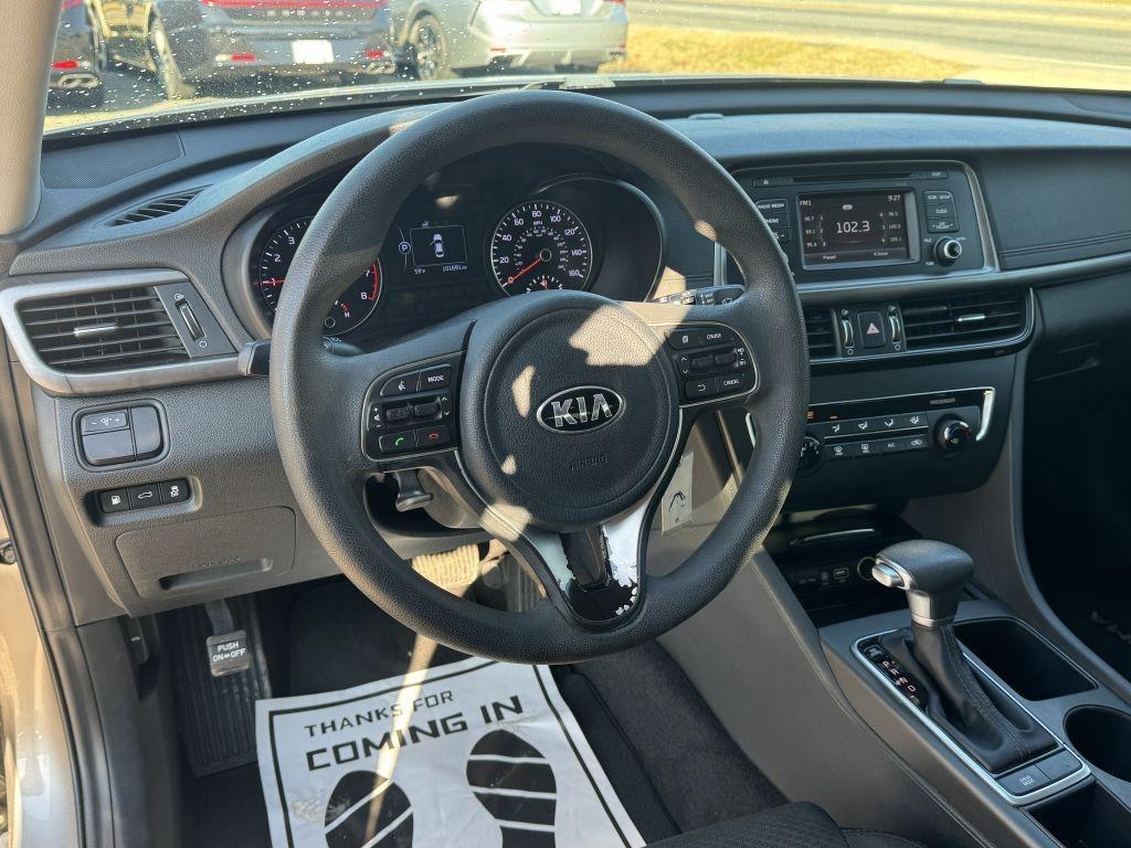 Kia Optima  2017