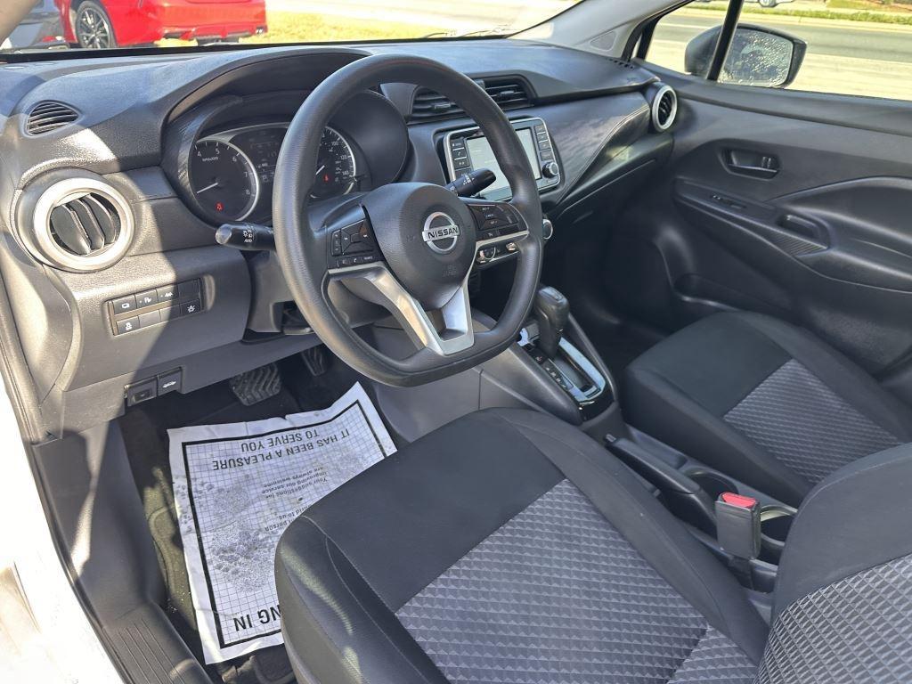 Nissan Versa  2021