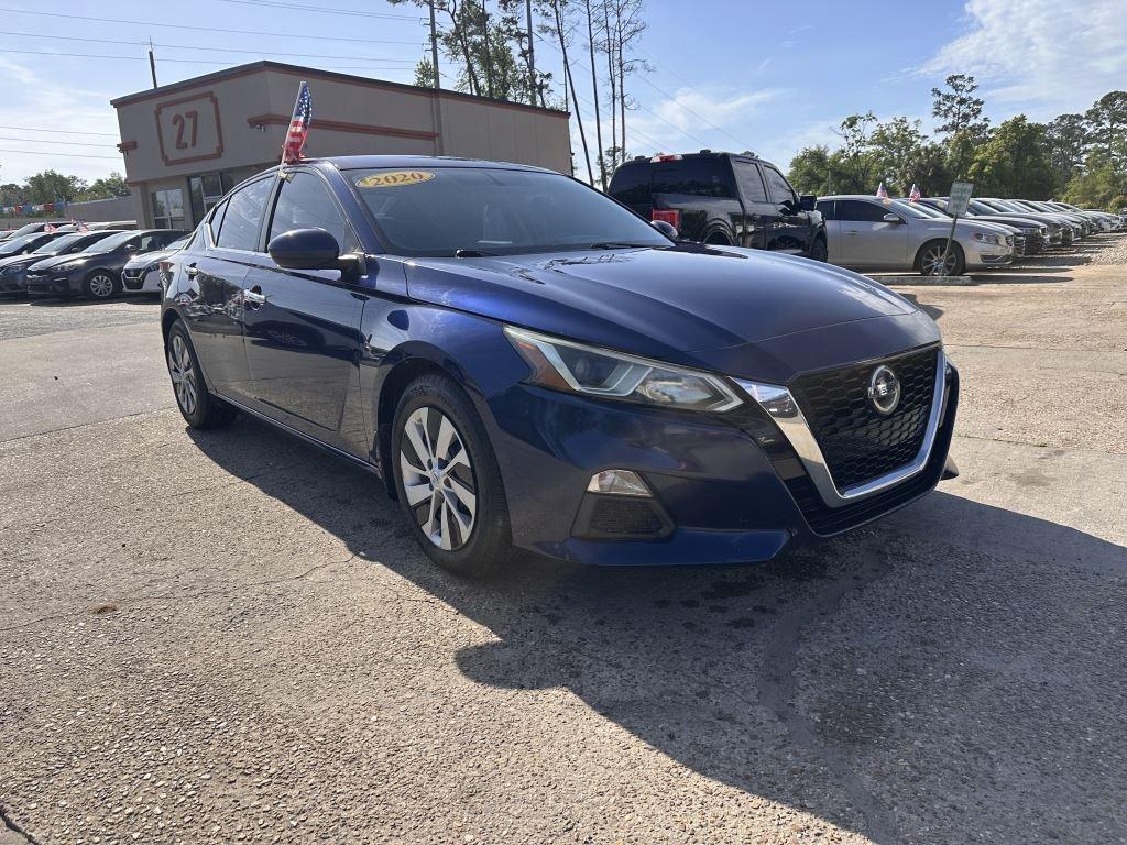 Nissan Altima  2020