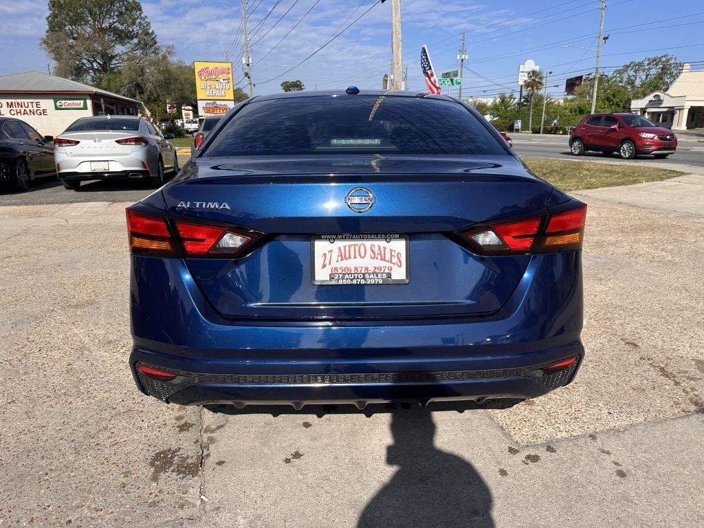 Nissan Altima  2020