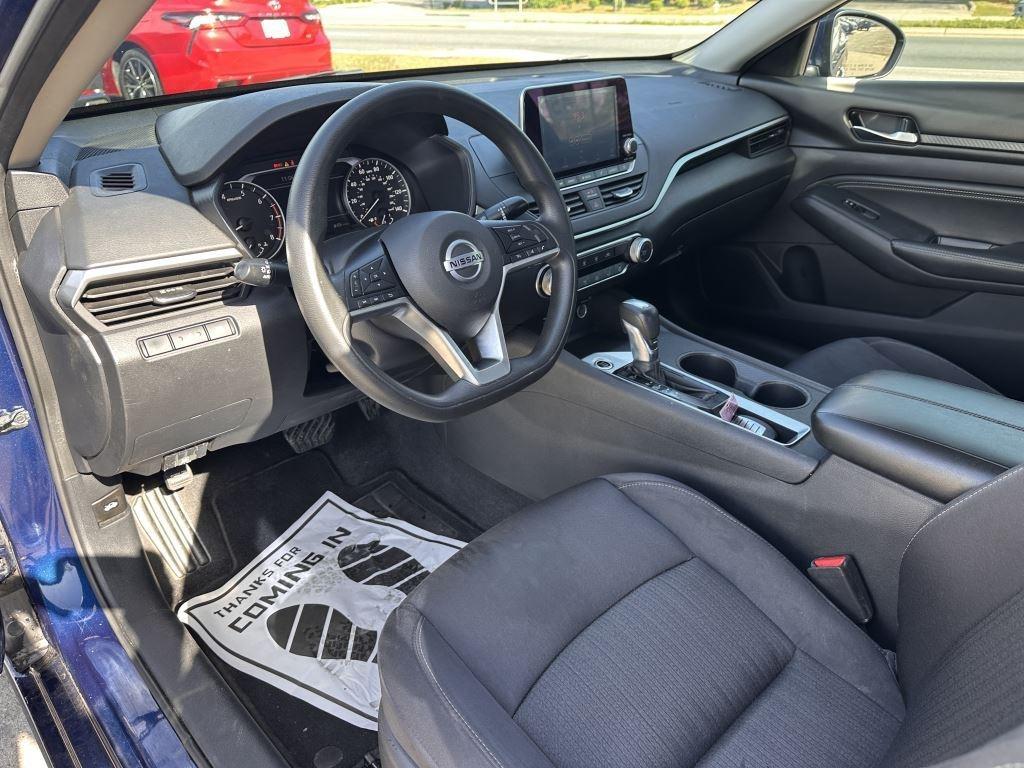 Nissan Altima  2020
