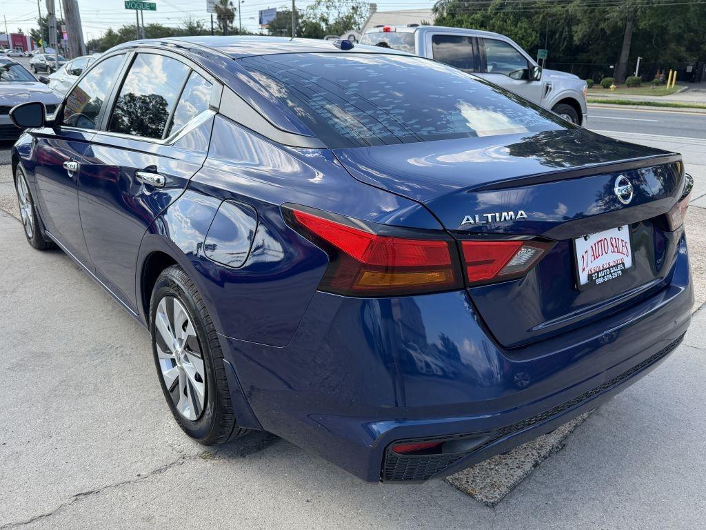 Nissan Altima  2020