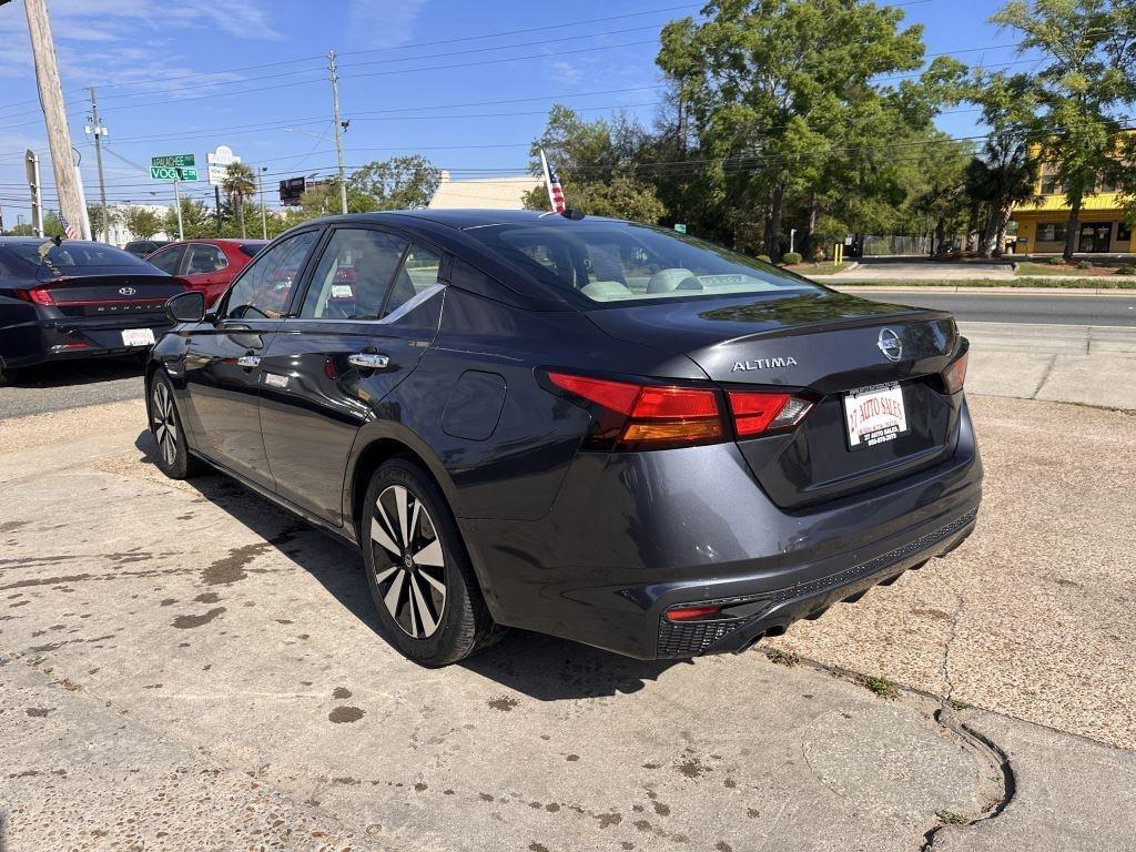 Nissan Altima  2019