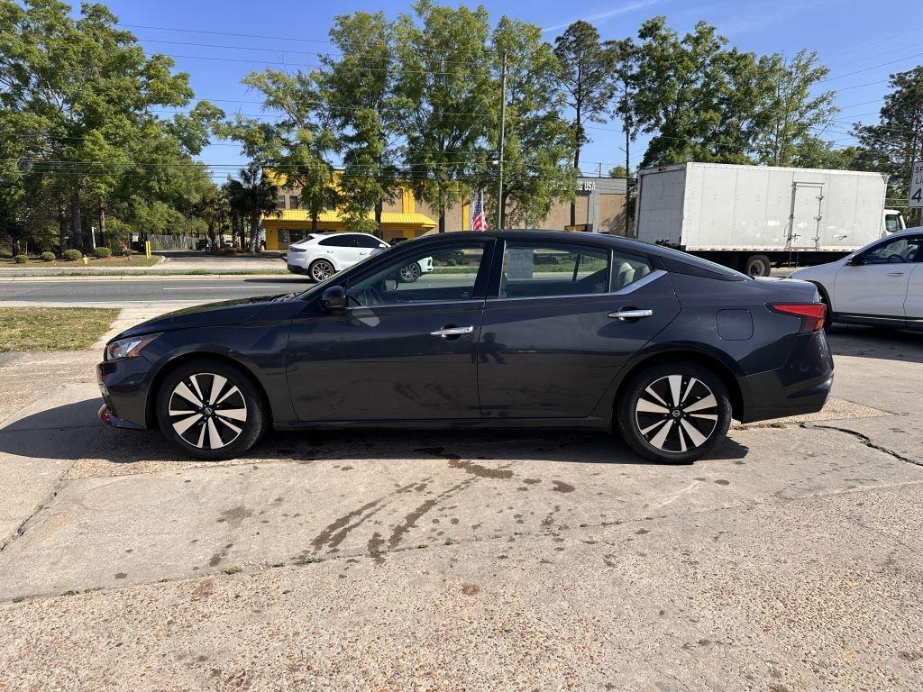 Nissan Altima  2019
