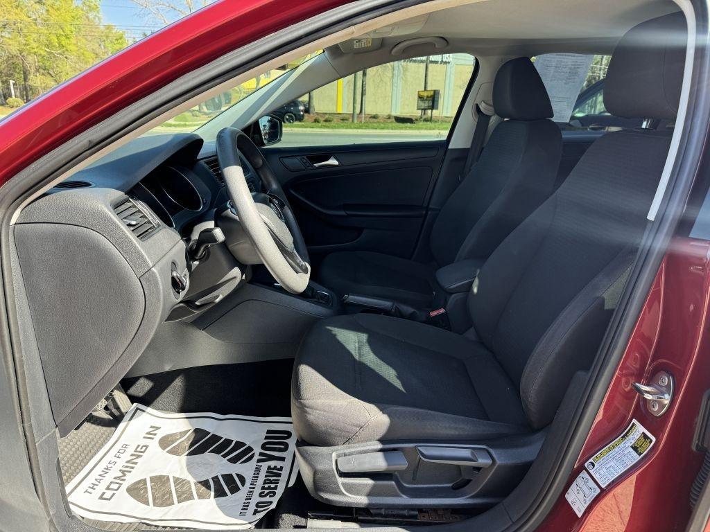 Volkswagen Jetta Sedan  2016