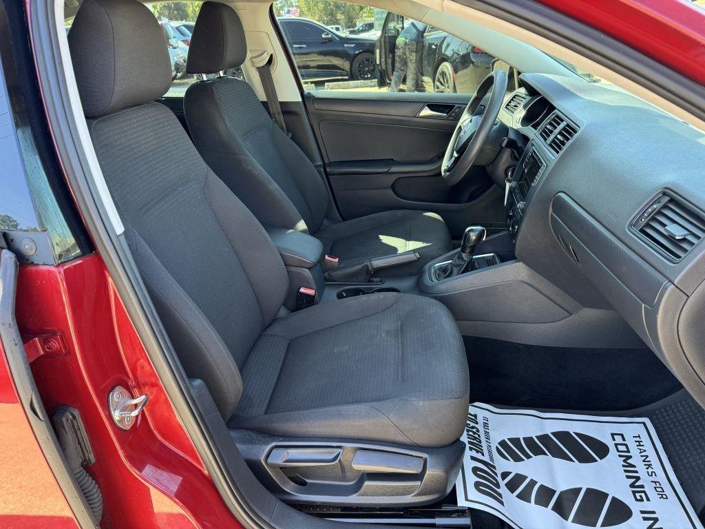 Volkswagen Jetta Sedan  2016