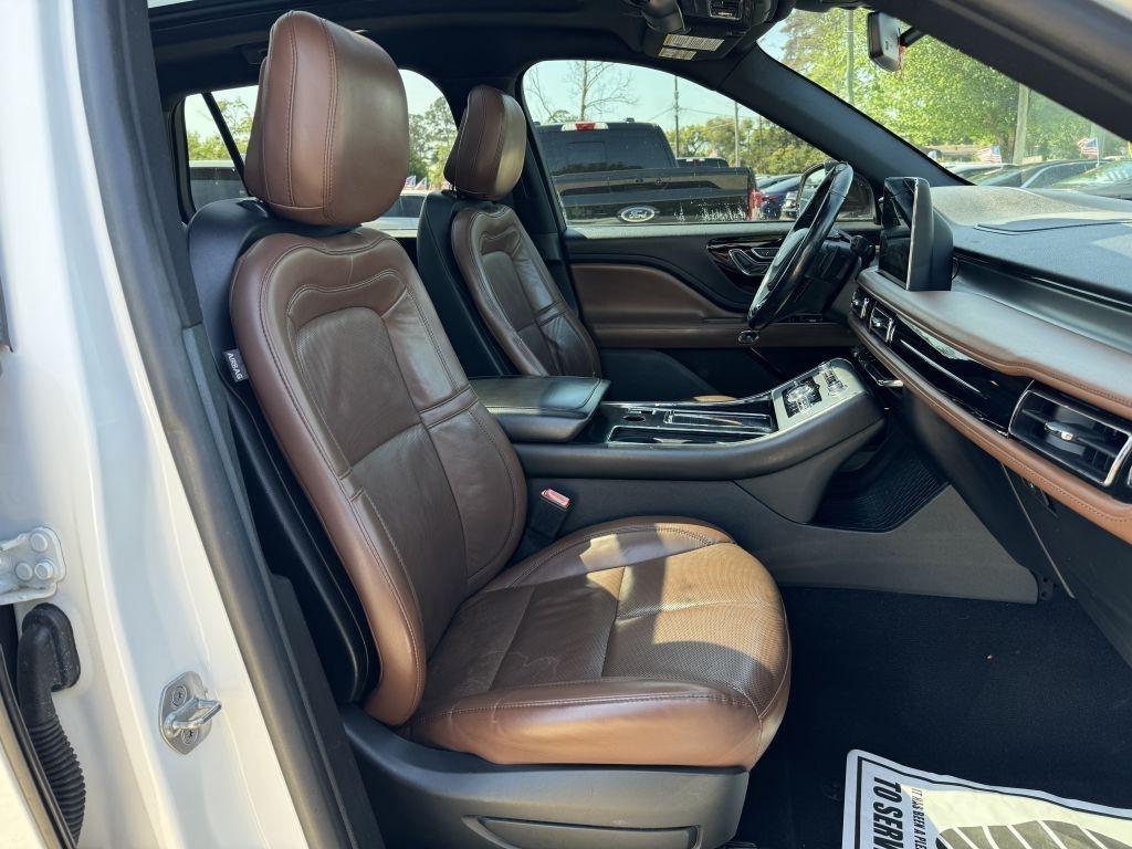 Lincoln Aviator  2020