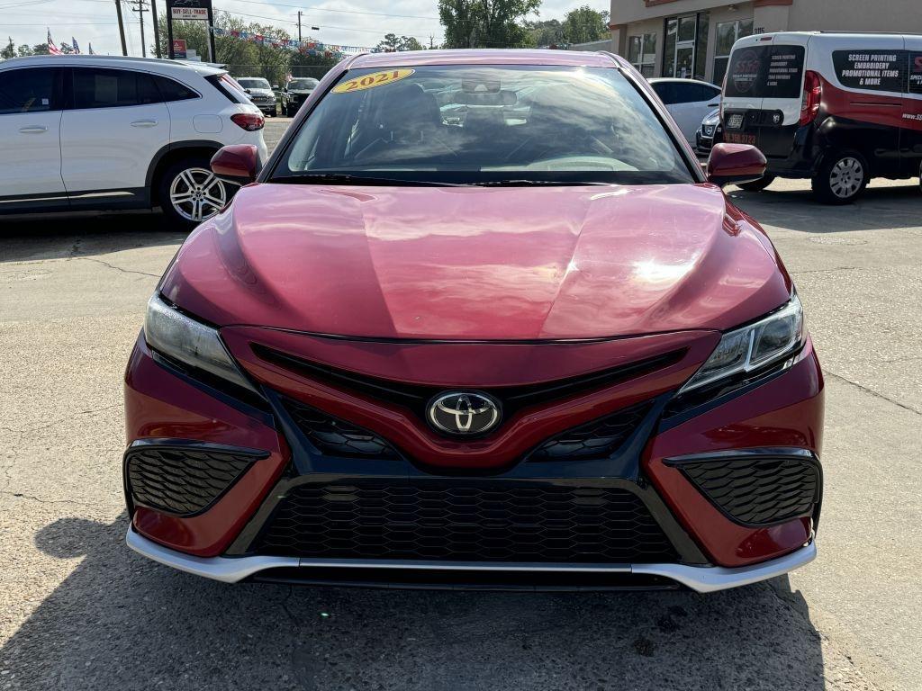 Toyota Camry  2021