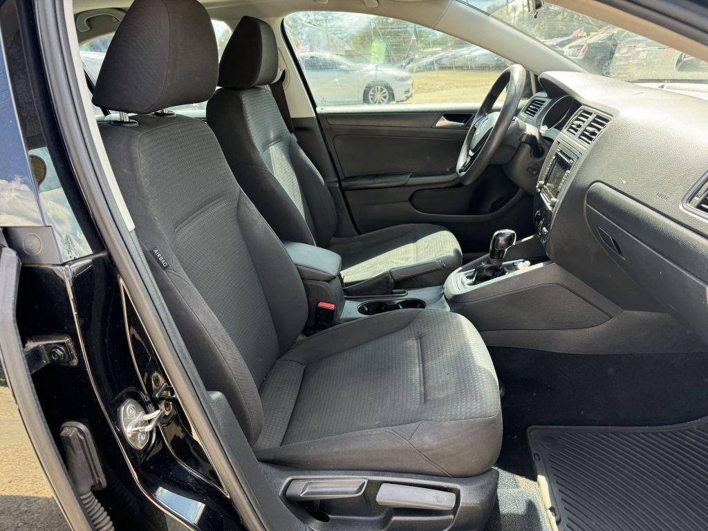 Volkswagen Jetta Sedan  2015