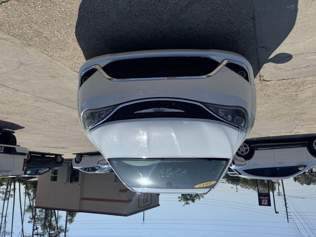 Chrysler Pacifica  2017