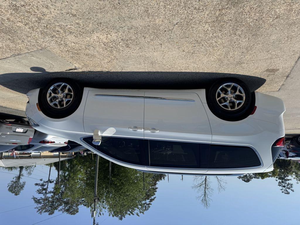 Chrysler Pacifica  2017