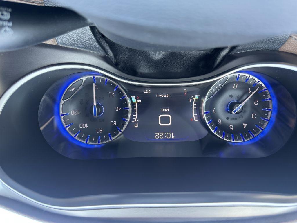 Chrysler Pacifica  2017