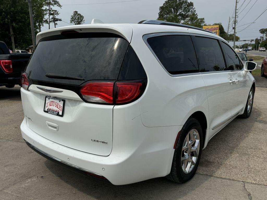Chrysler Pacifica  2017