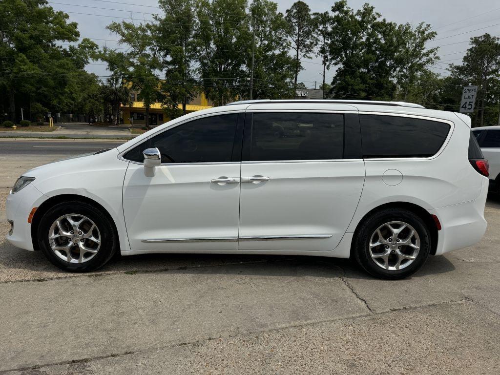 Chrysler Pacifica  2017