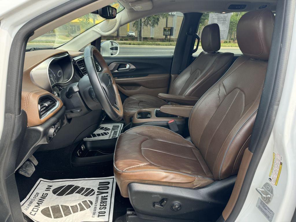 Chrysler Pacifica  2017