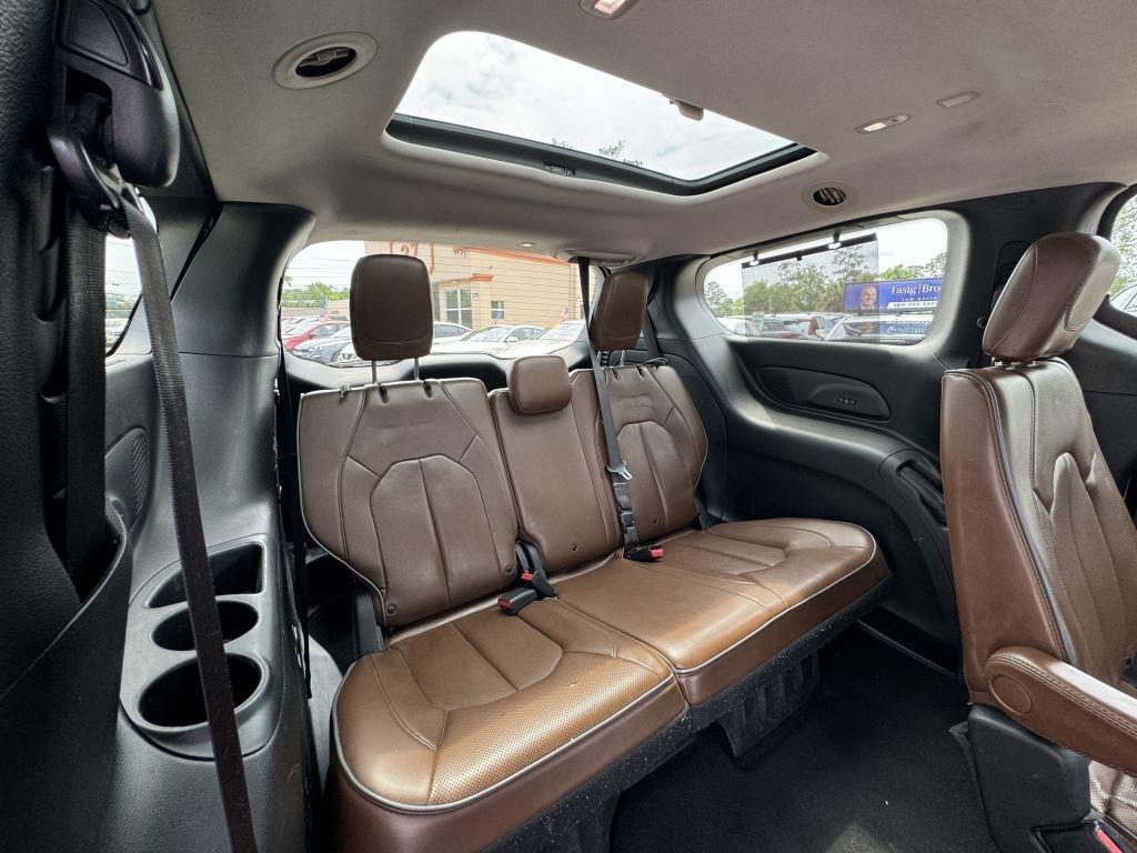 Chrysler Pacifica  2017