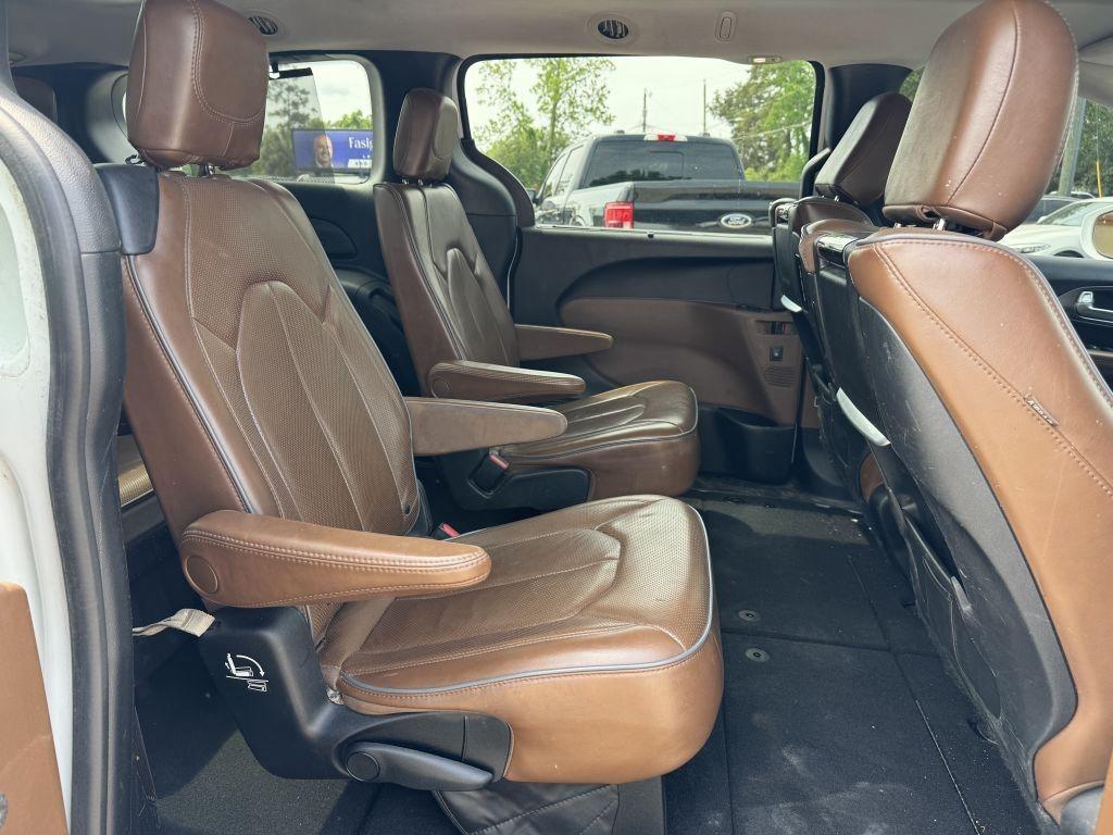 Chrysler Pacifica  2017