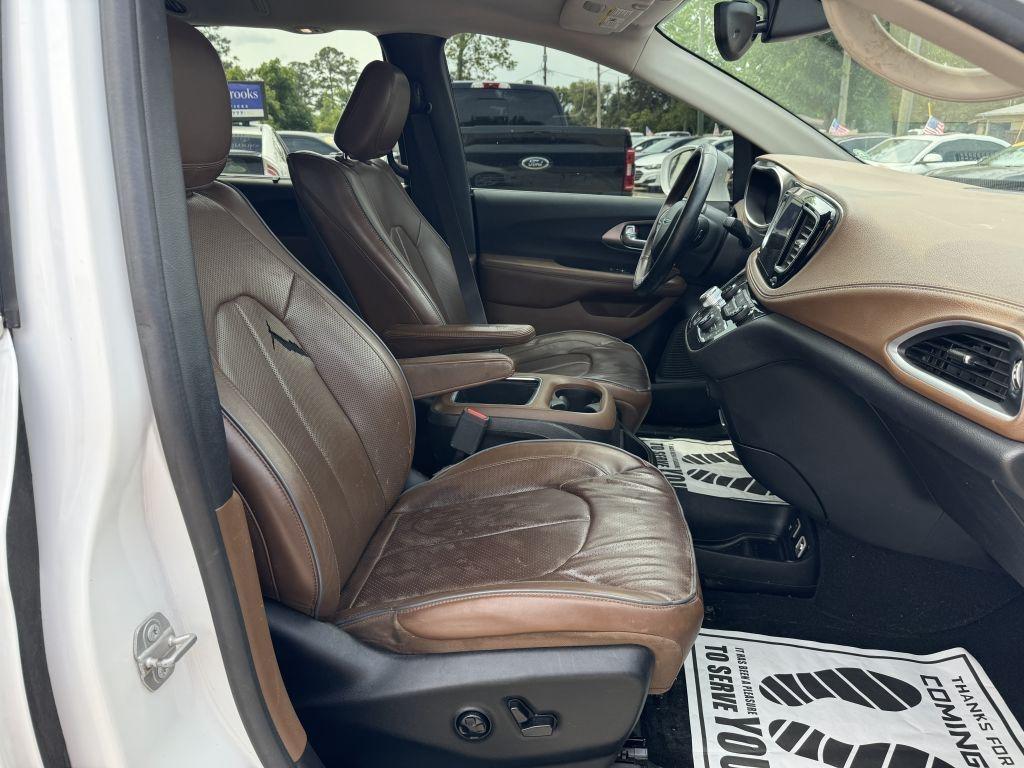 Chrysler Pacifica  2017