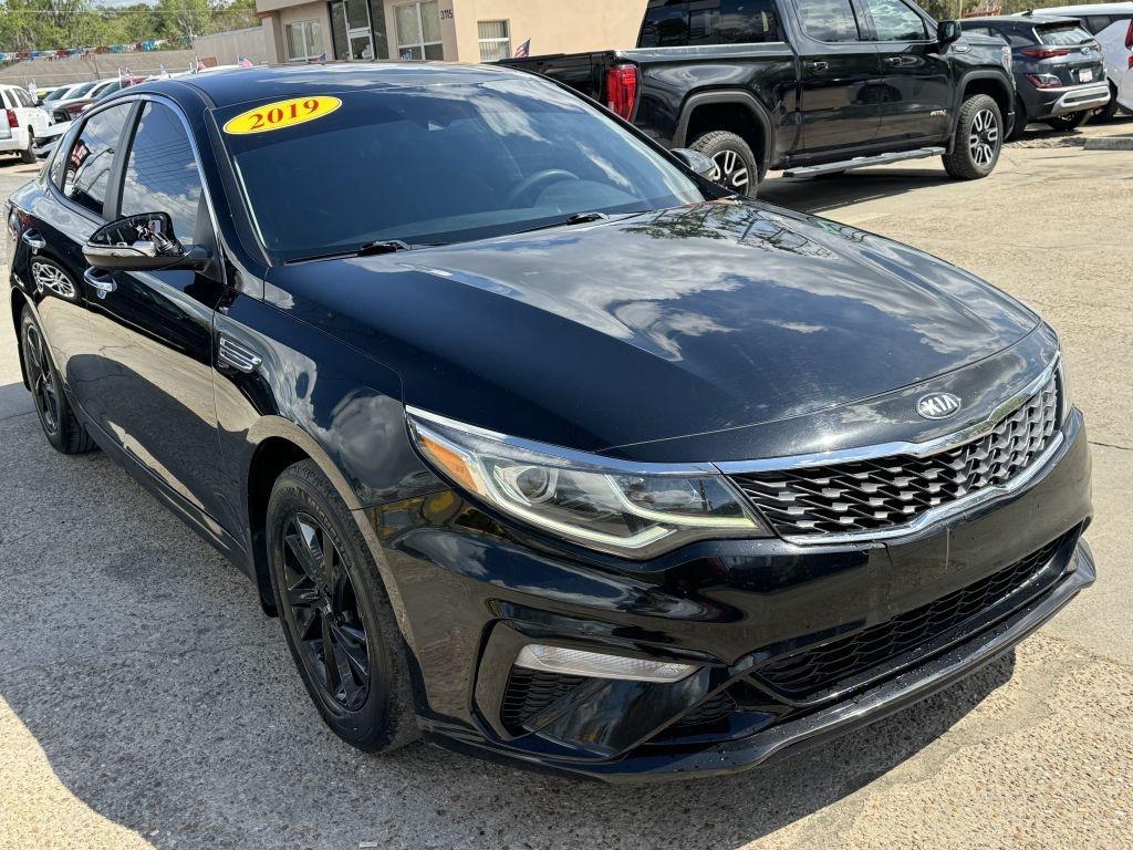 Kia Optima  2019