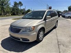 2016 Chrysler Town & Country 