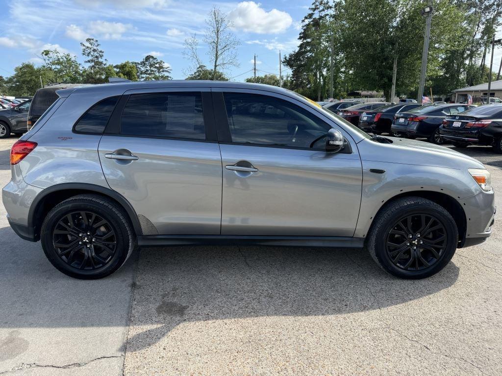Mitsubishi Outlander Sport  2018