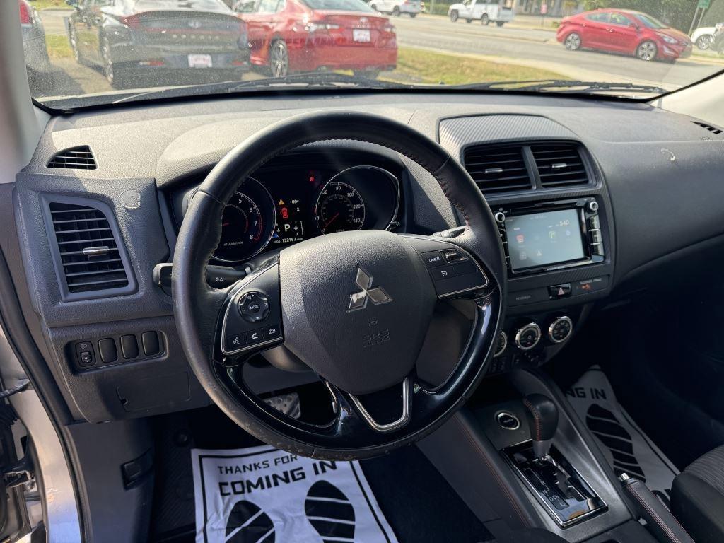 Mitsubishi Outlander Sport  2018